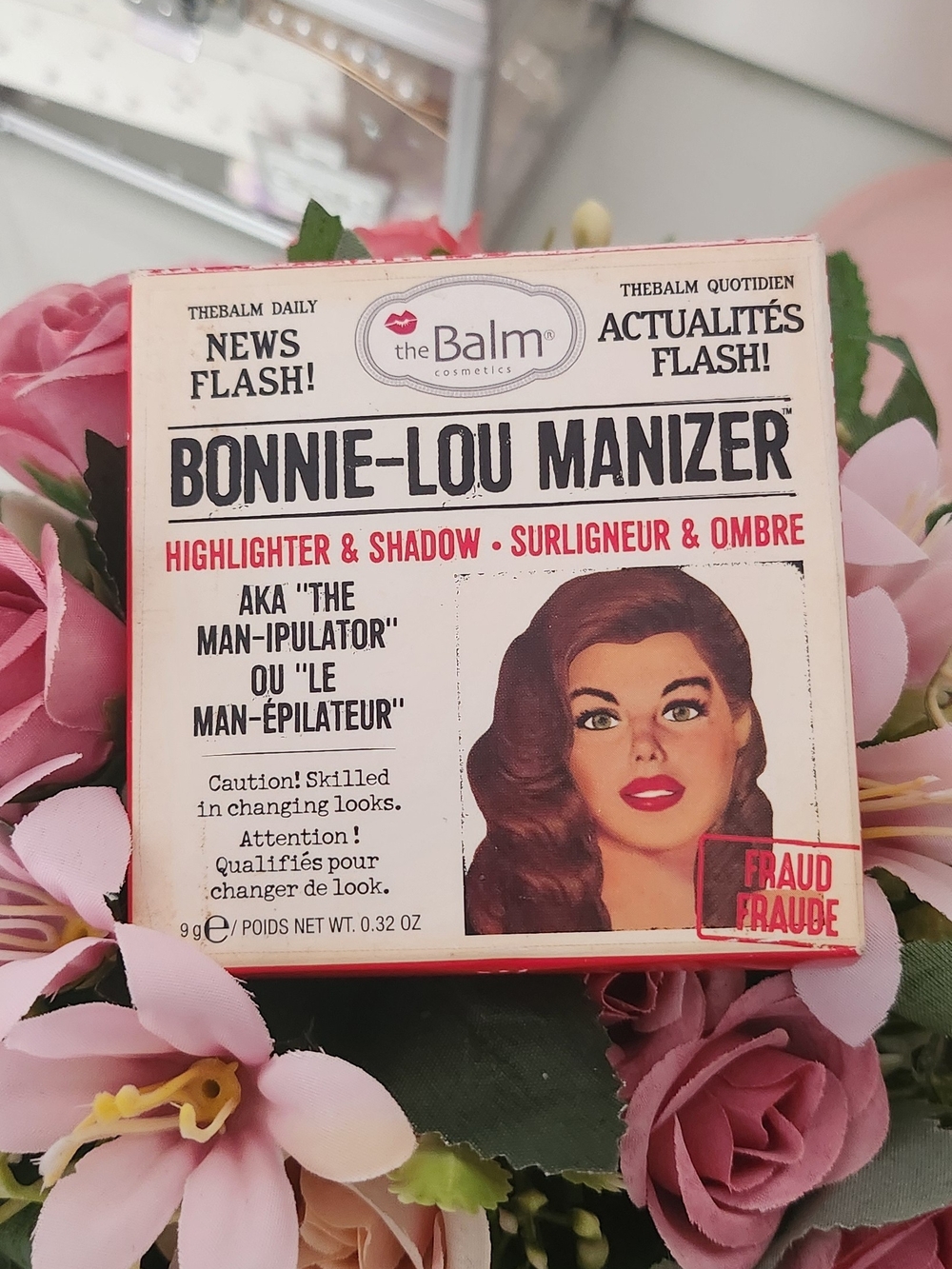theBalm Bonnie-Lou Manizer Highlighter & Shadow - Pink, Red